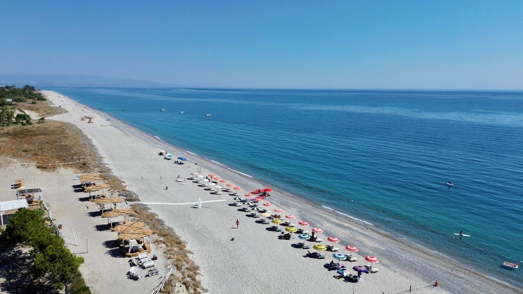 Villaggio Camping Poseidon - Bungalows & Rooms With Sea View In Nature Santa Caterina Dello Ionio Marina 외부 사진